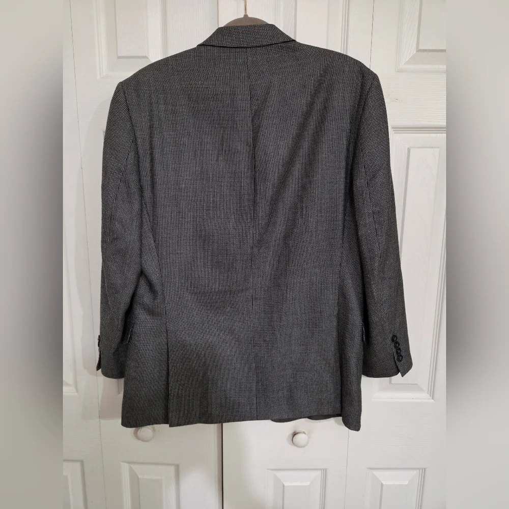 Calvin Klein Men's Nailhead Silk/Wool Blend Sport Coat